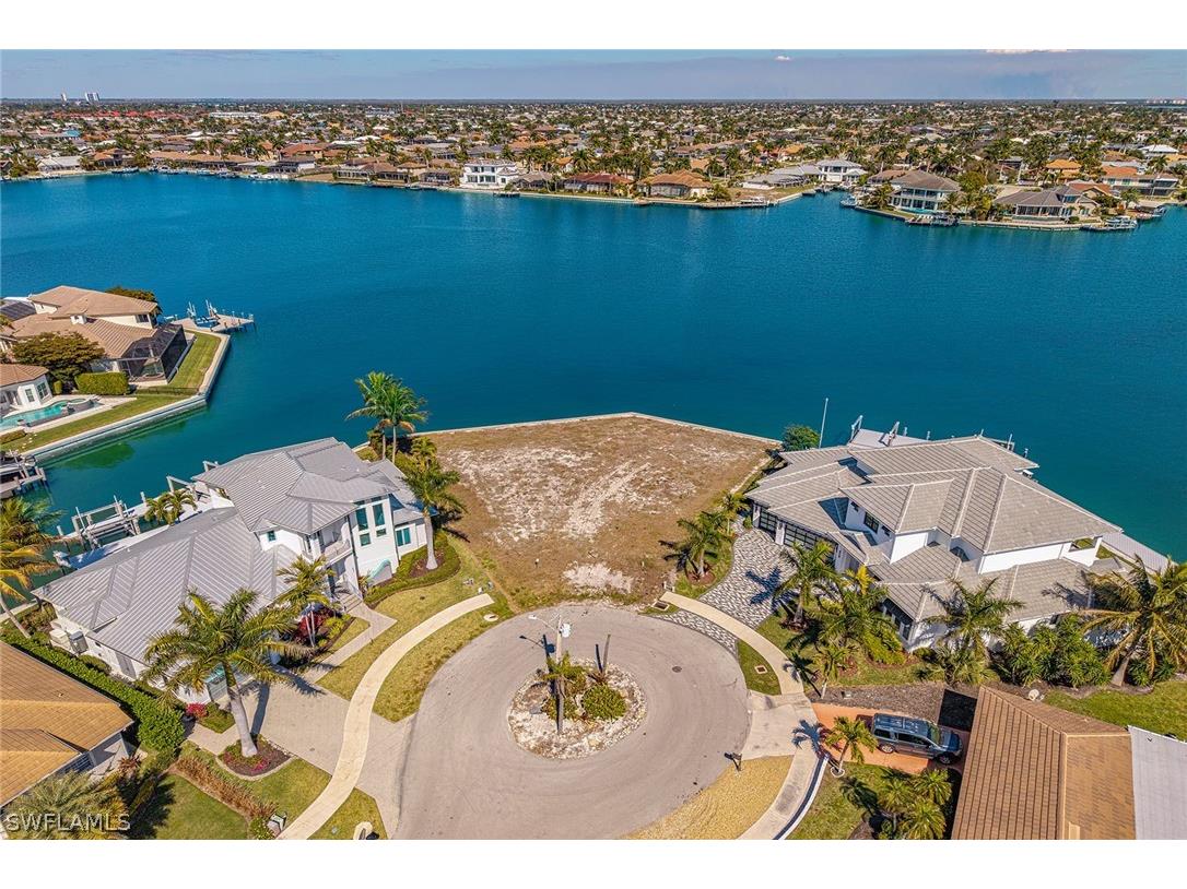 996 Spruce Court Marco Island FL 34145 226009557 image1