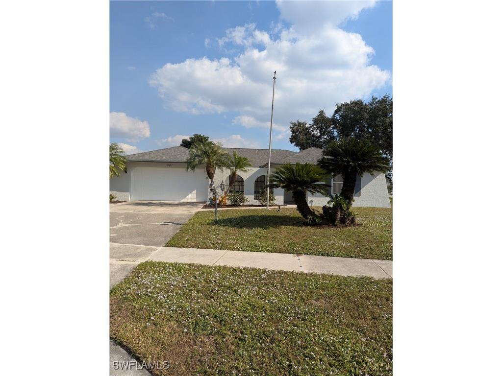 997 Charlemagne Boulevard Naples FL 34112 225079043 image1