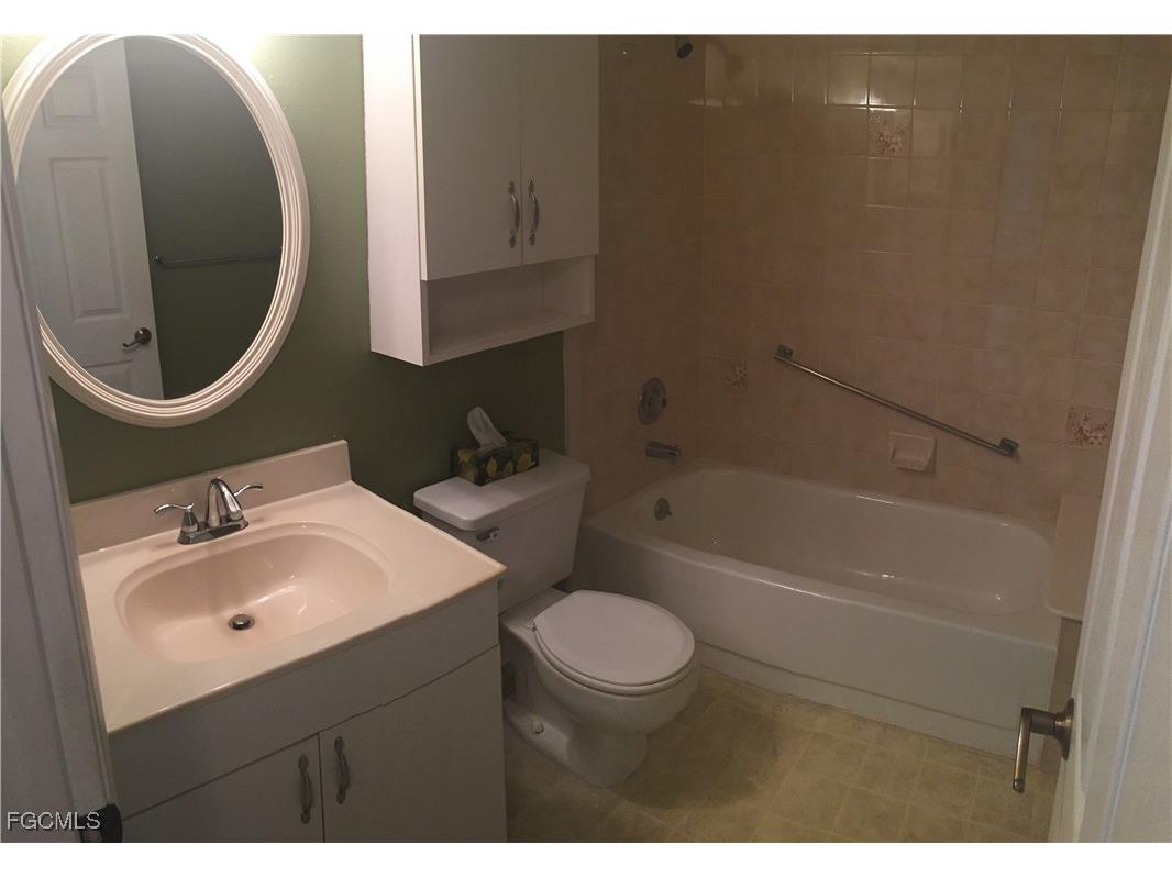 9970 Sailview Court #11 Fort Myers FL 33905 2025010534 image7