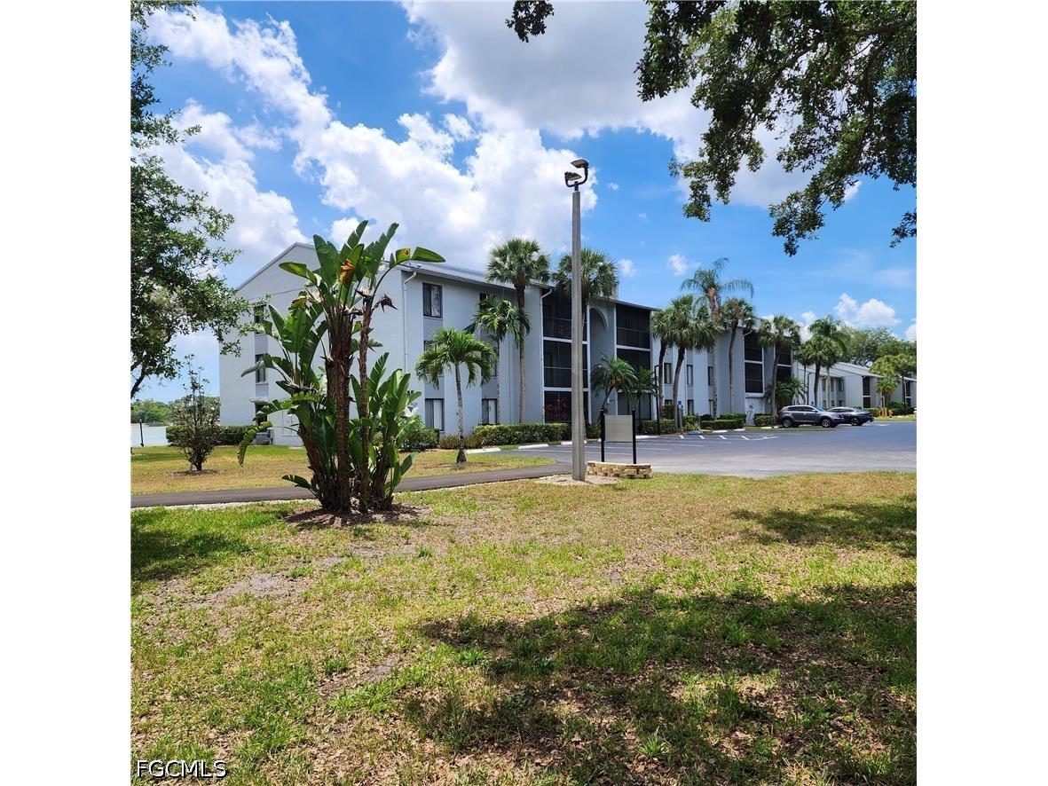 9970 Sailview Court #4-D1 Fort Myers FL 33905 2026021136 image1