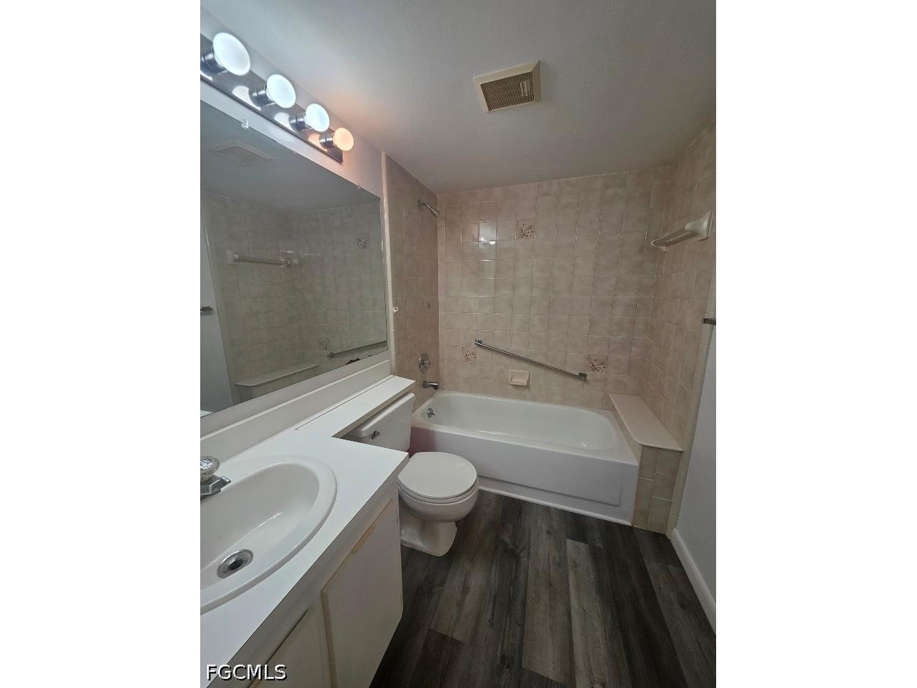 9970 Sailview Court #9 Fort Myers FL 33905 2026019392 image14