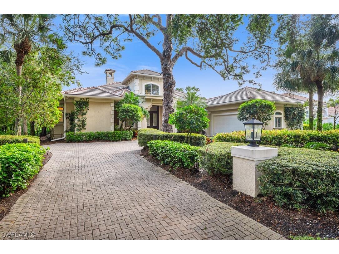 999 Barcarmil Way Naples FL 34110 223076384 image1
