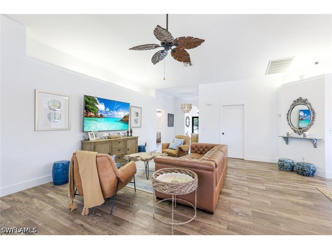 999 East Valley Drive Bonita Springs FL 34134 226014387 image8