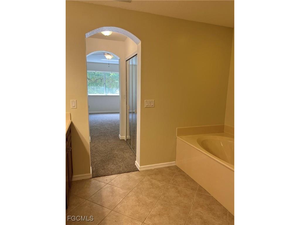 9999 Chiana Circle Fort Myers FL 33905 2025009977 image35