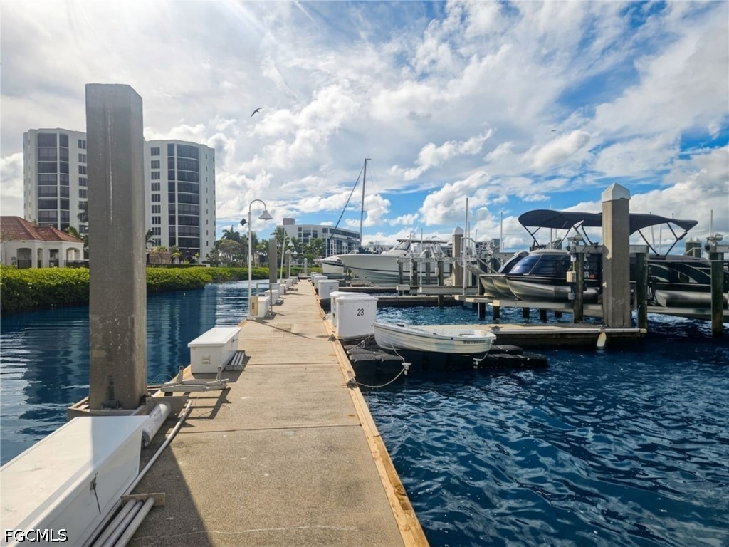 B24 4187 Bay Beach Lane Fort Myers Beach FL 33931 2026017617 image13