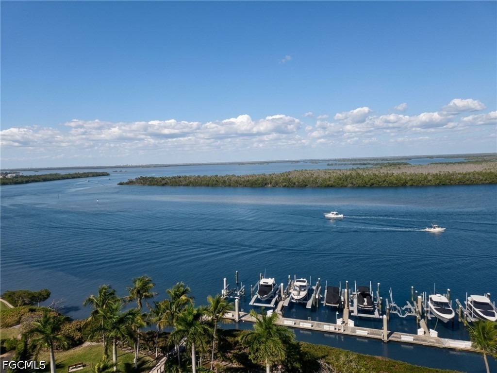 B24 4187 Bay Beach Lane Fort Myers Beach FL 33931 2026017617 image15