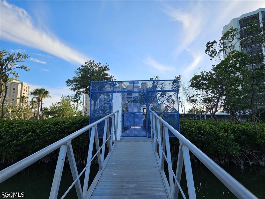 B24 4187 Bay Beach Lane Fort Myers Beach FL 33931 2026017617 image21