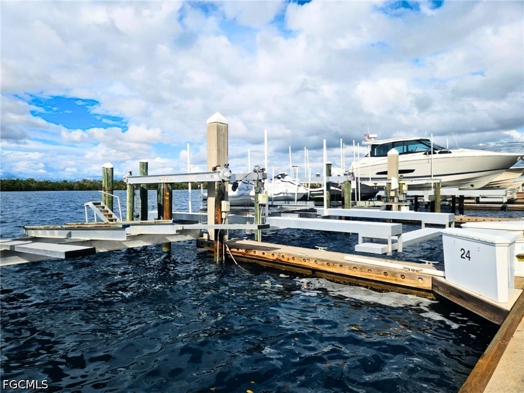 B24 4187 Bay Beach Lane Fort Myers Beach FL 33931 2026017617 image8