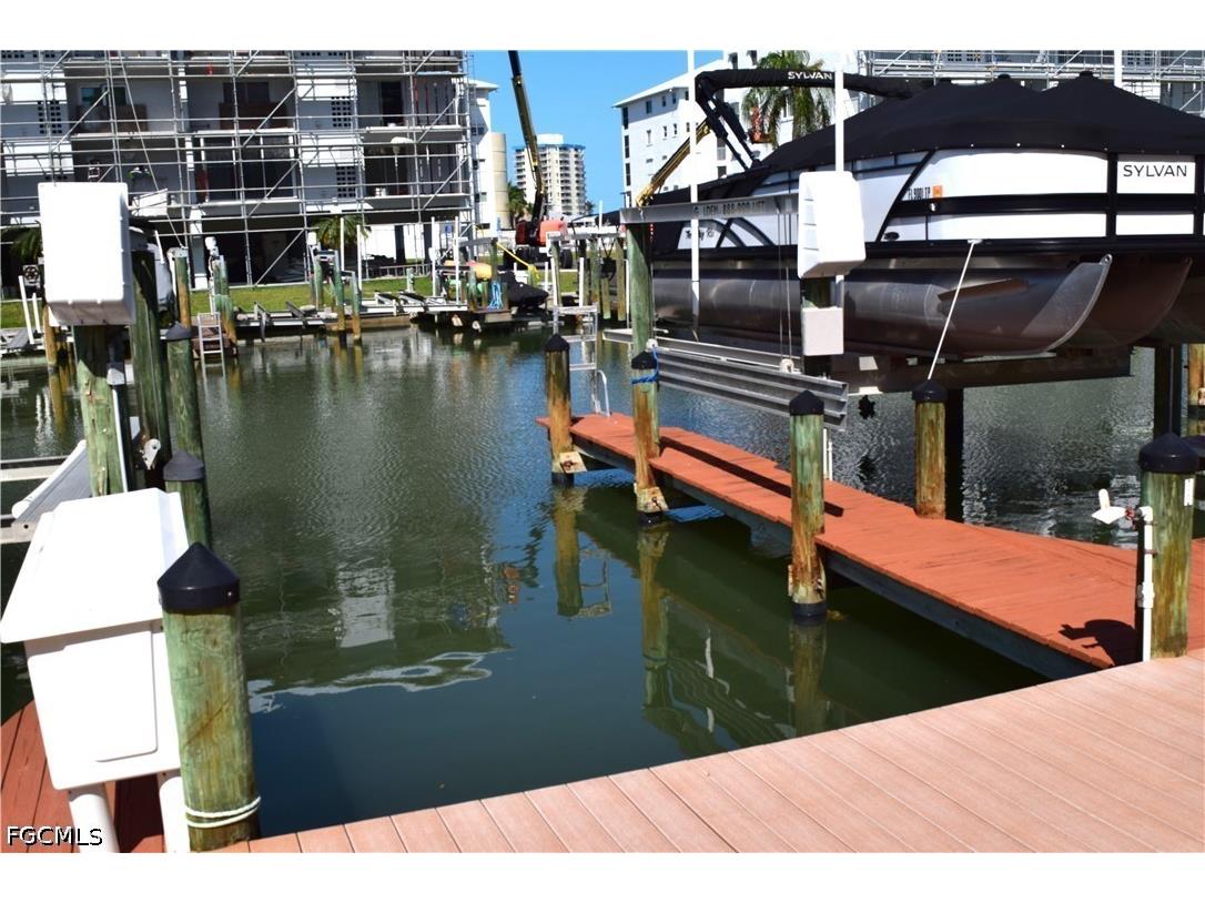 DOCK 25 - 4481 BAY BEACH Fort Myers Beach FL 33931 2026019421 image2