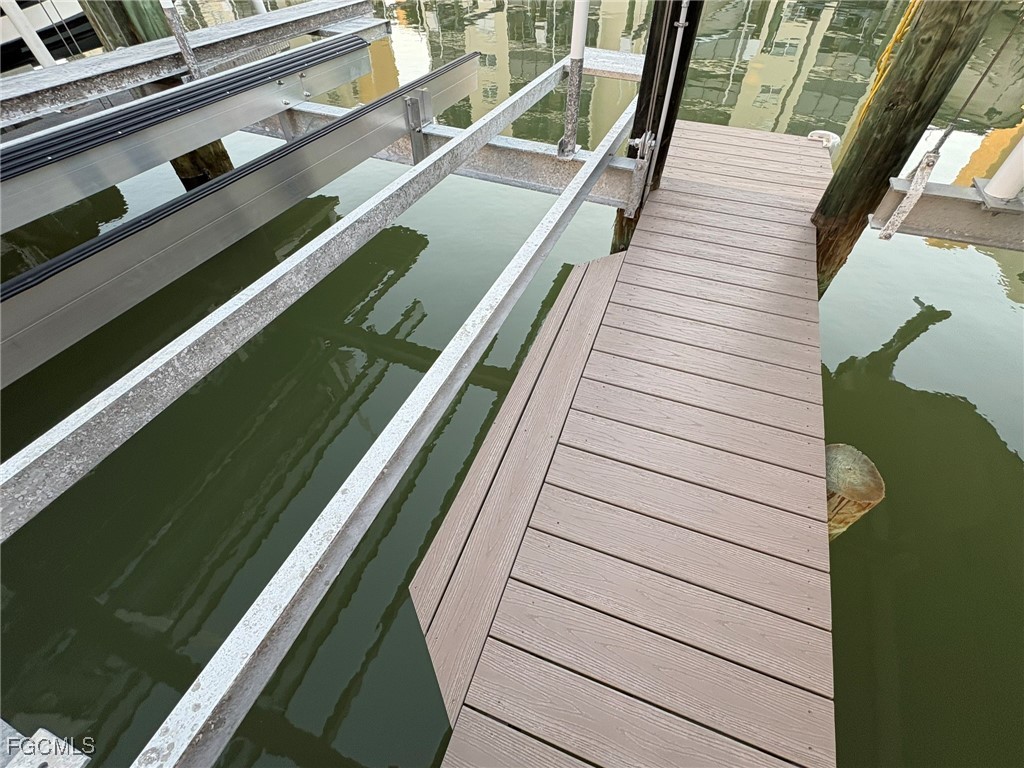 Dock 27 - 4351 Bay Beach Ln Fort Myers Beach FL 33931 2026004803 image6
