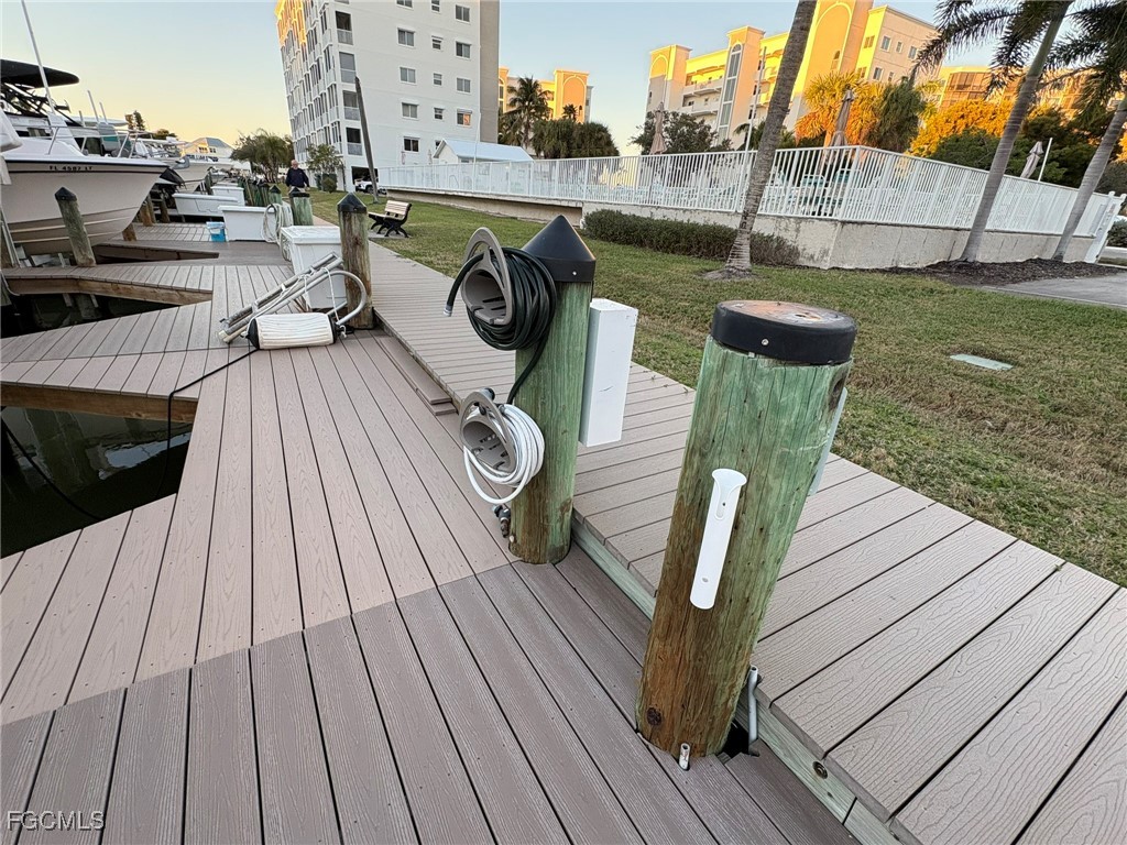 Dock 27 - 4351 Bay Beach Ln Fort Myers Beach FL 33931 2026004803 image9