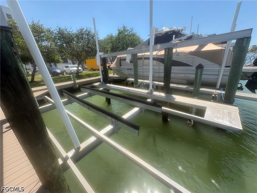 Dock 5 - 4341 Bay Beach Lane Fort Myers Beach FL 33931 2026019296 image8