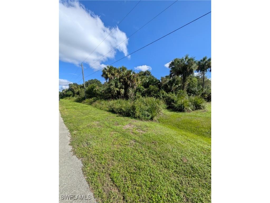 XXX 30th Avenue SE Naples FL 34117 225076558 image3