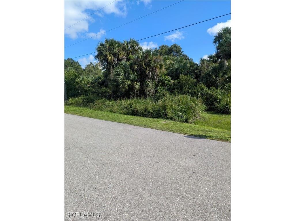 XXX 30th Avenue SE Naples FL 34117 225076558 image4