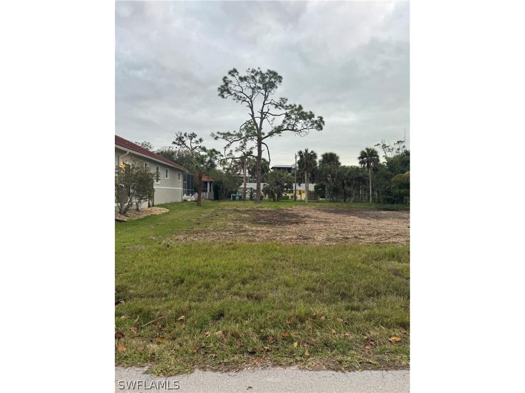 XXX Danford Street Naples FL 34112 224028582 image1