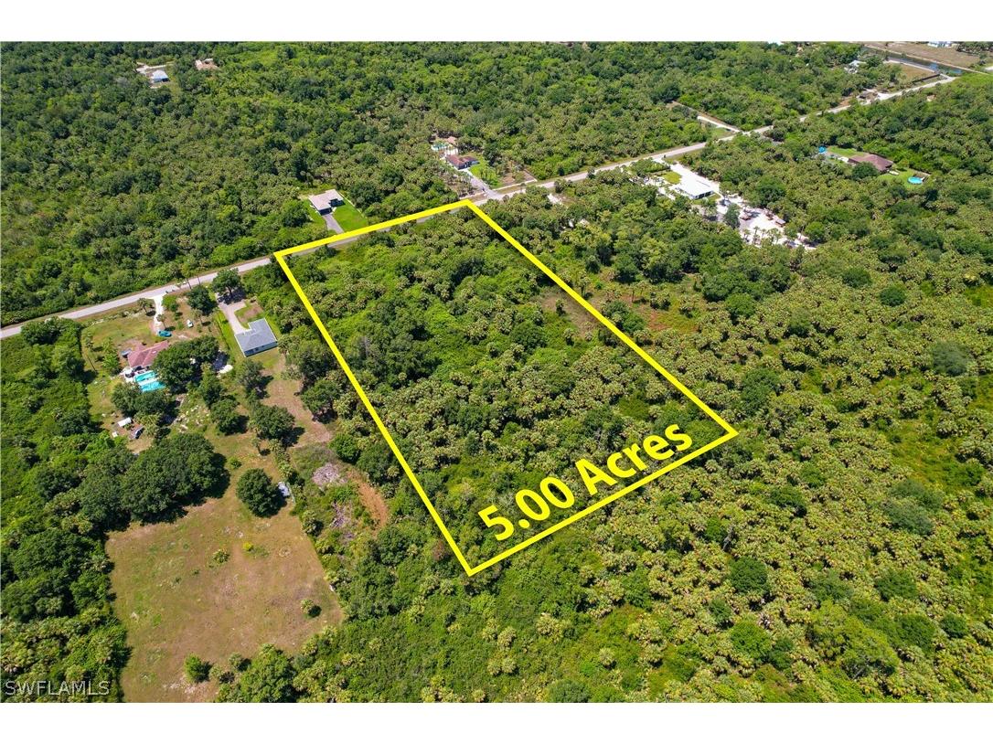 xxxx 30th Avenue SE Naples FL 34117 224047670 image1