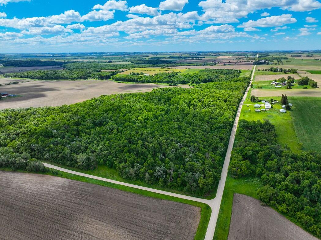0 351 Amherst MN 55939 1879169 image1