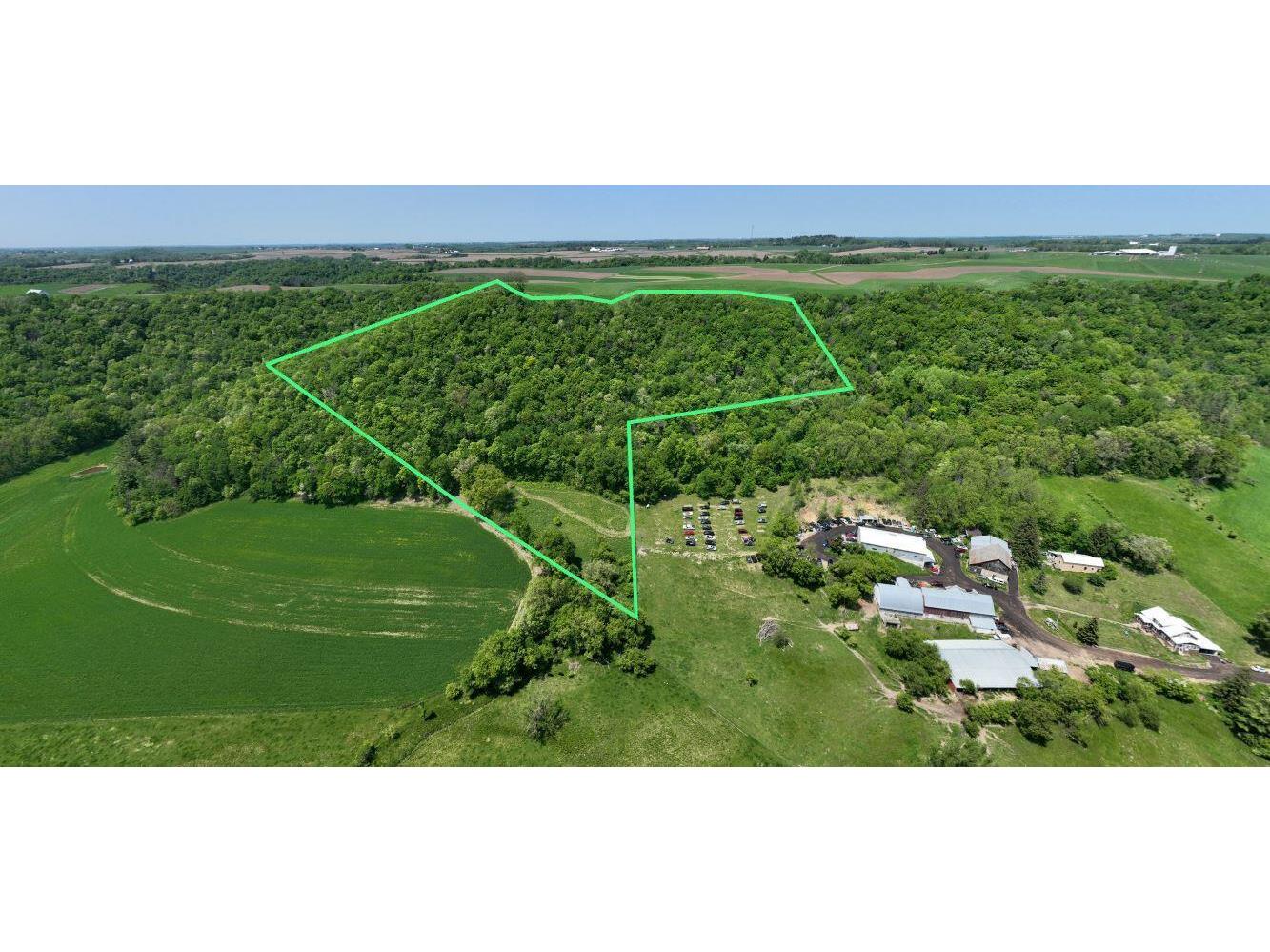 00 Holhfeld Hamburg WI 54621 1924600 image1