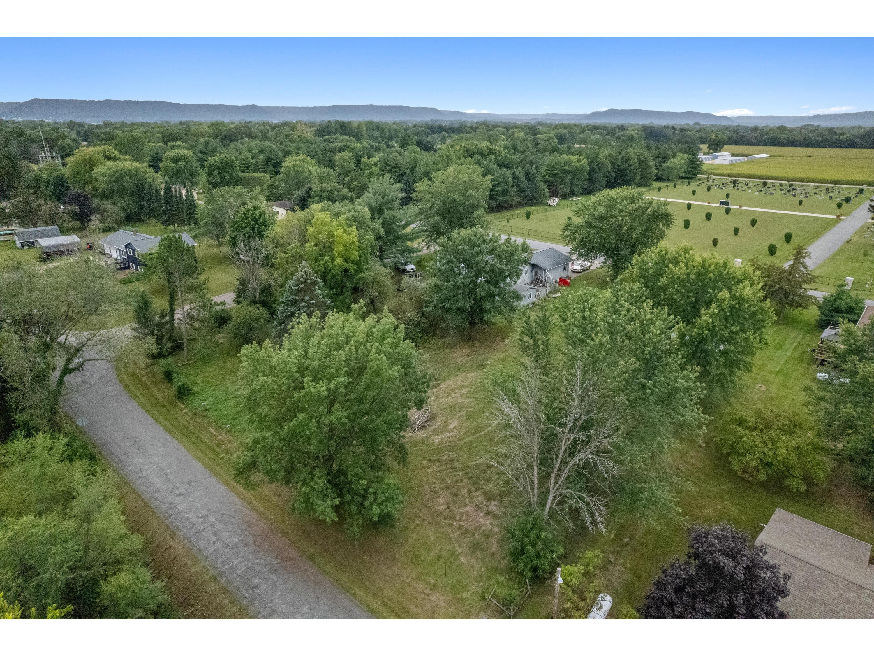 00 N Hillview Buffalo City WI 54622 1934087 image2