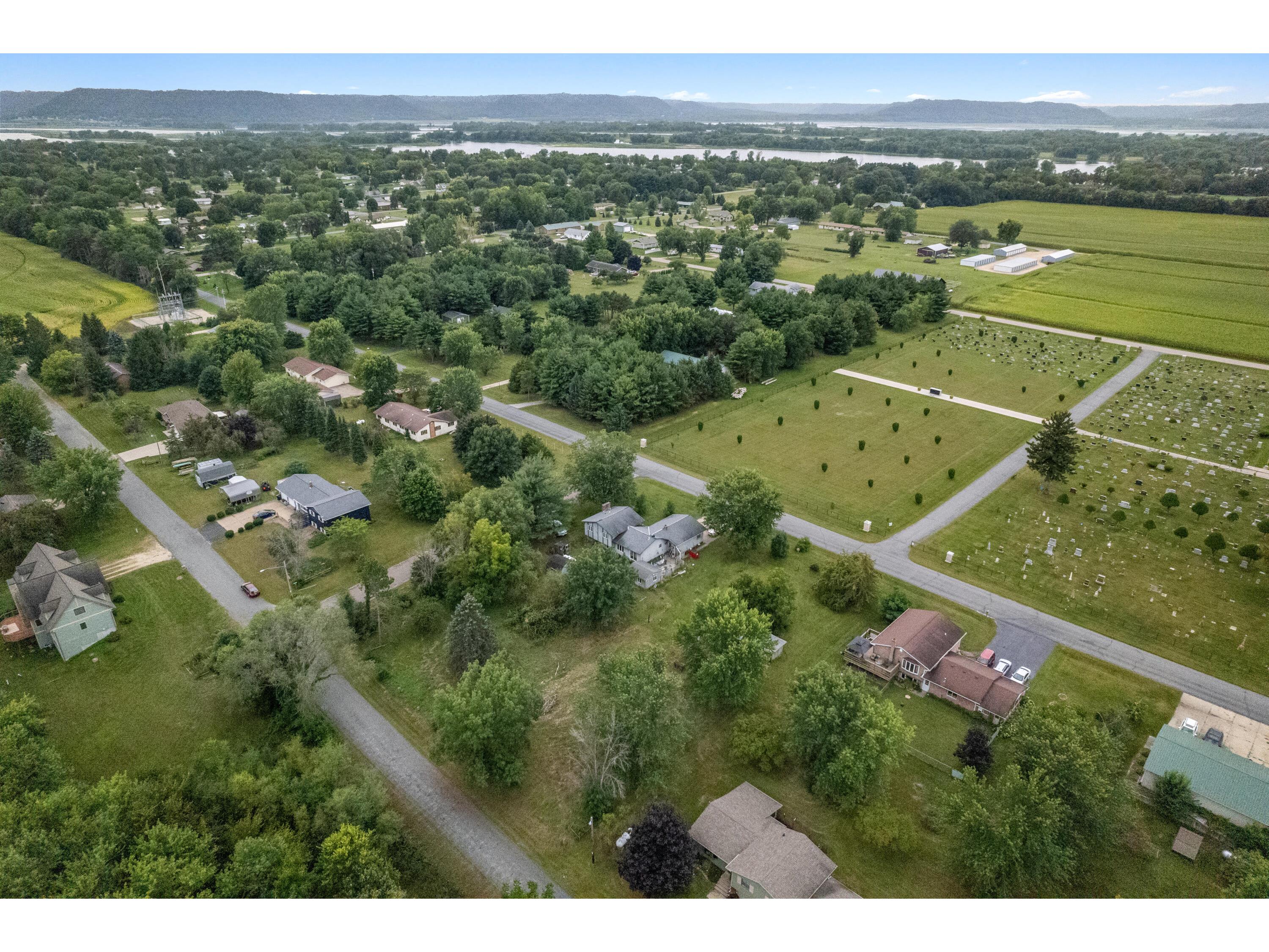 00 N Hillview Buffalo City WI 54622 1934087 image4