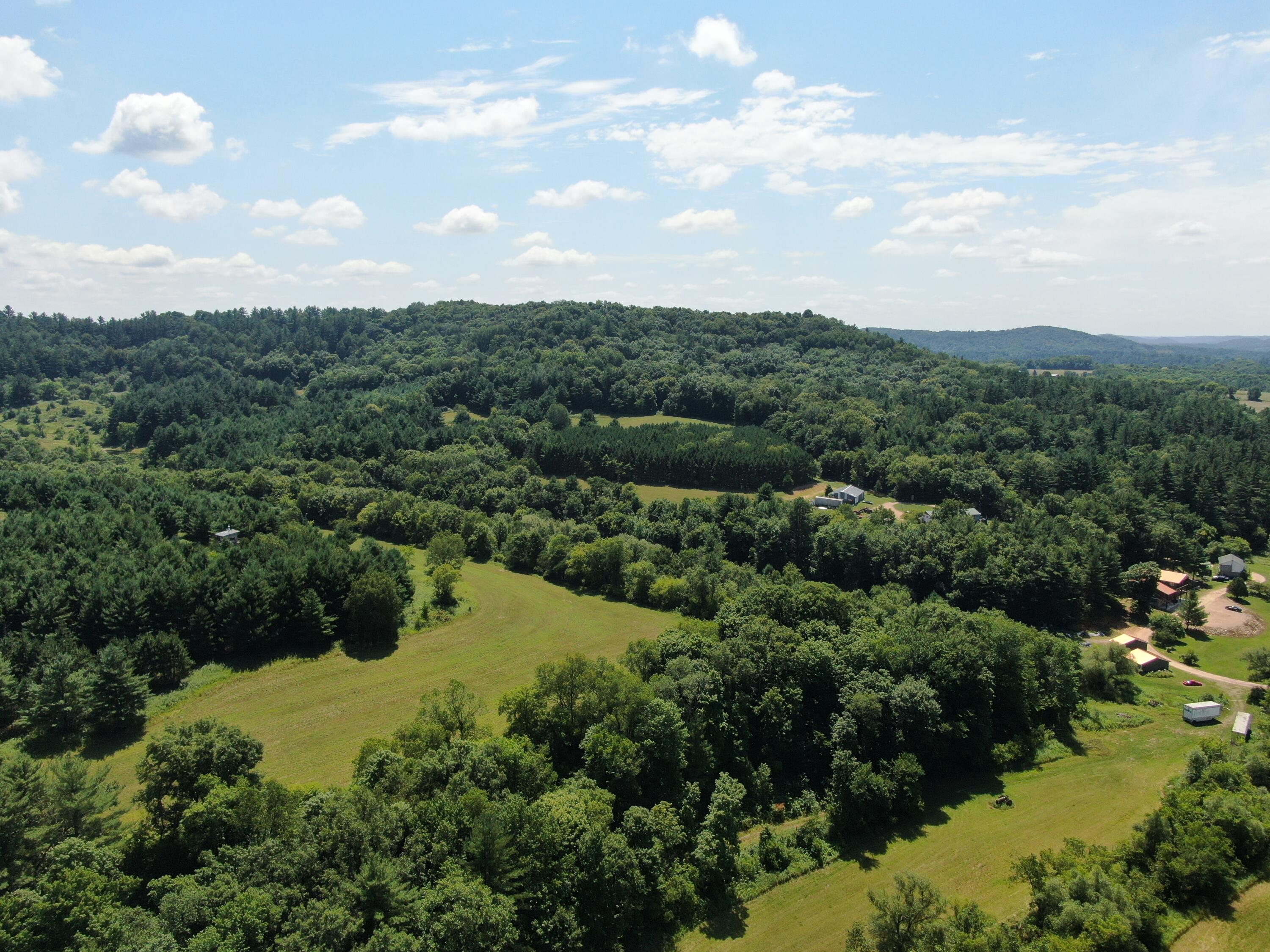 000 Drake Henrietta WI 53924 - Soules Creek 1929744 image1