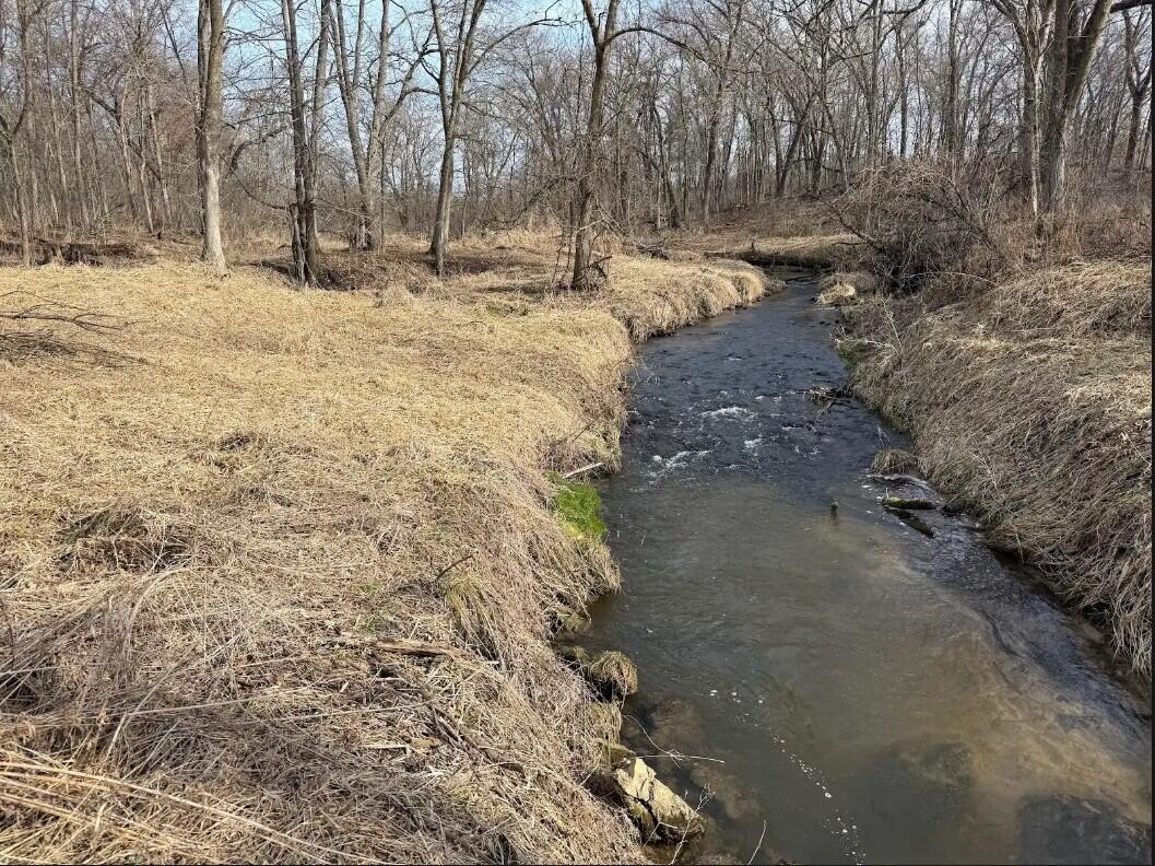 000 Hawk Adrian WI 54656 1953499 image18