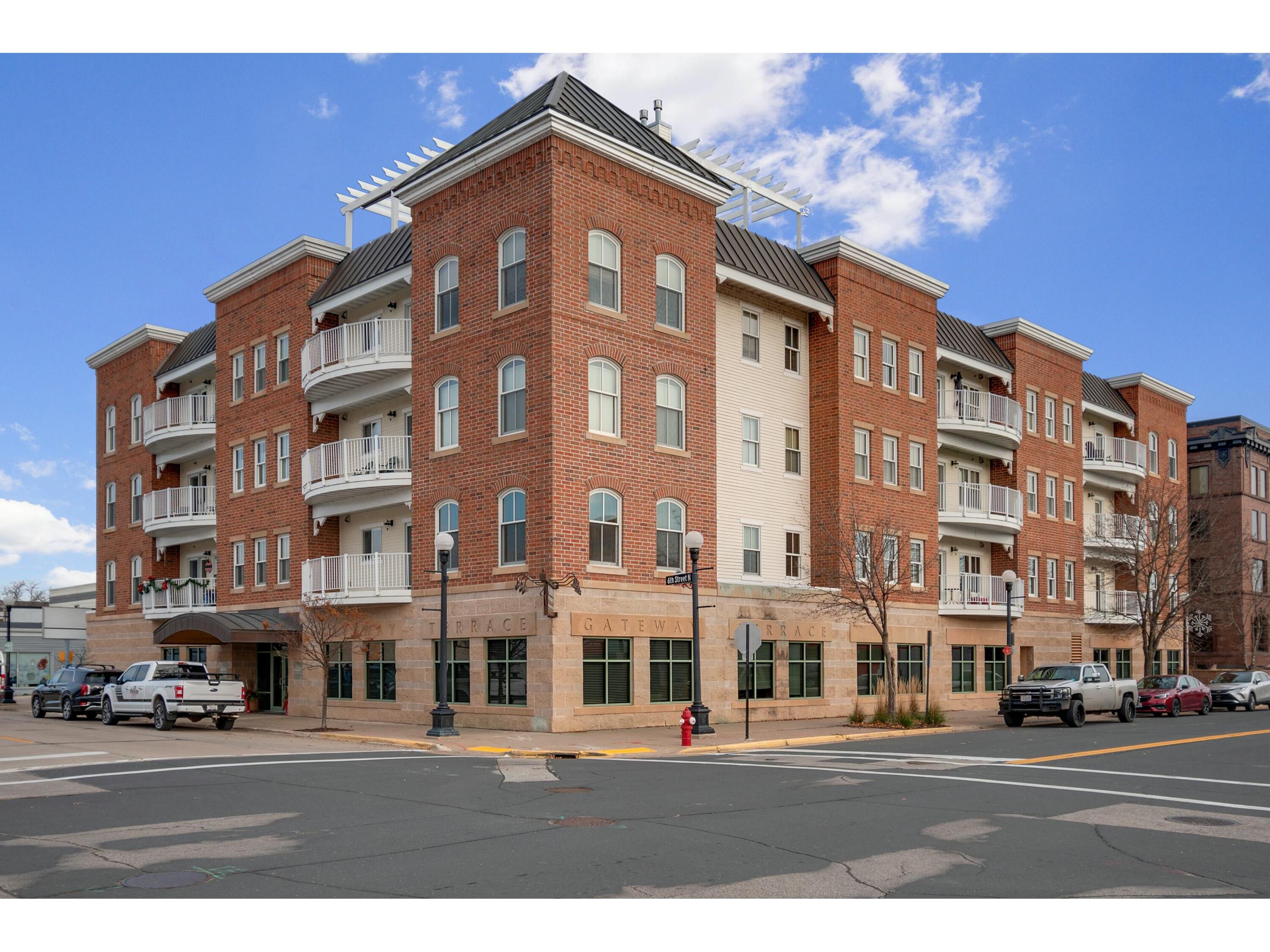 100 6th #206 La Crosse WI 54601 1900951 image1