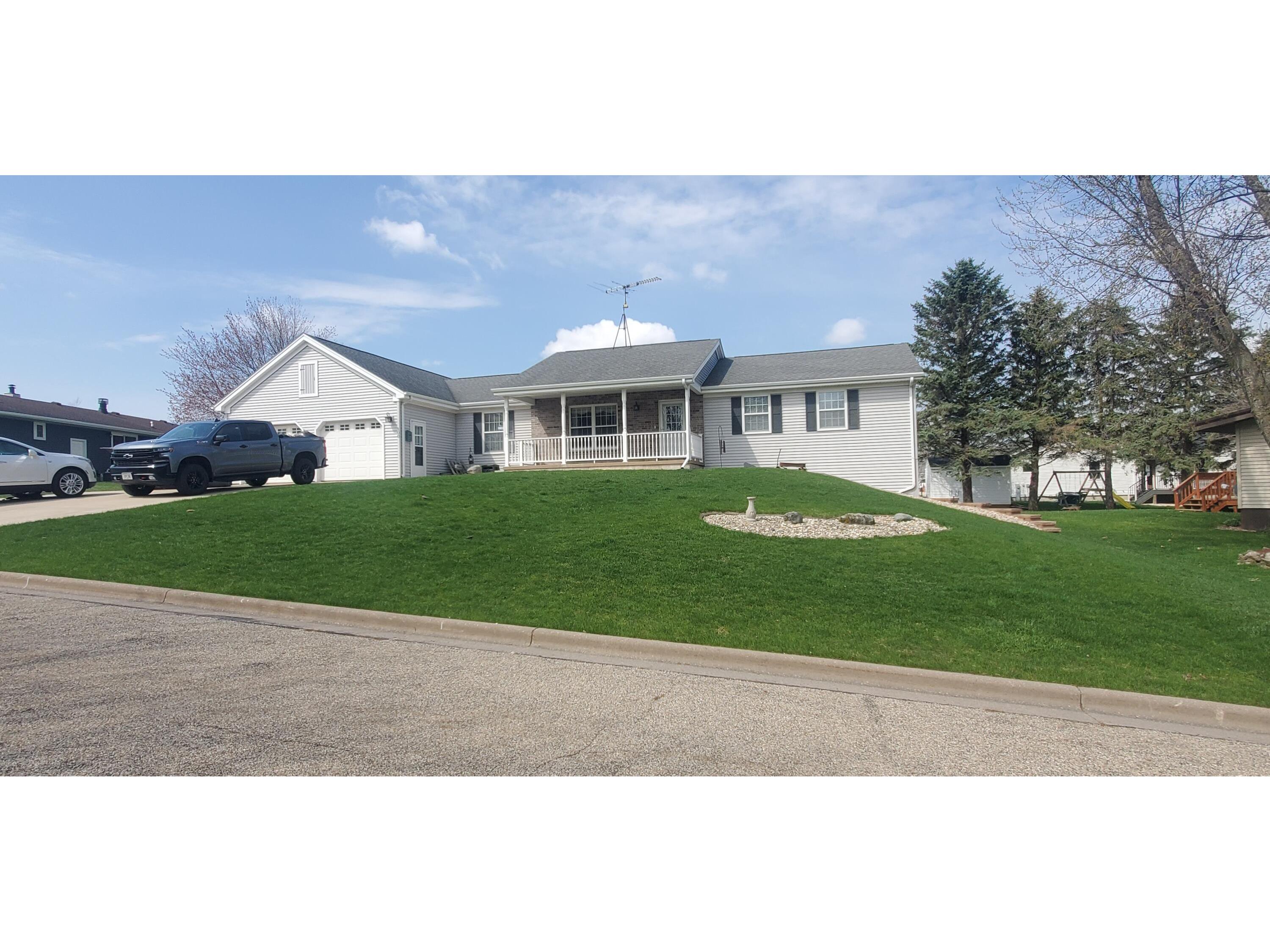 100 Mates Belmont WI 53510 1831702 image1