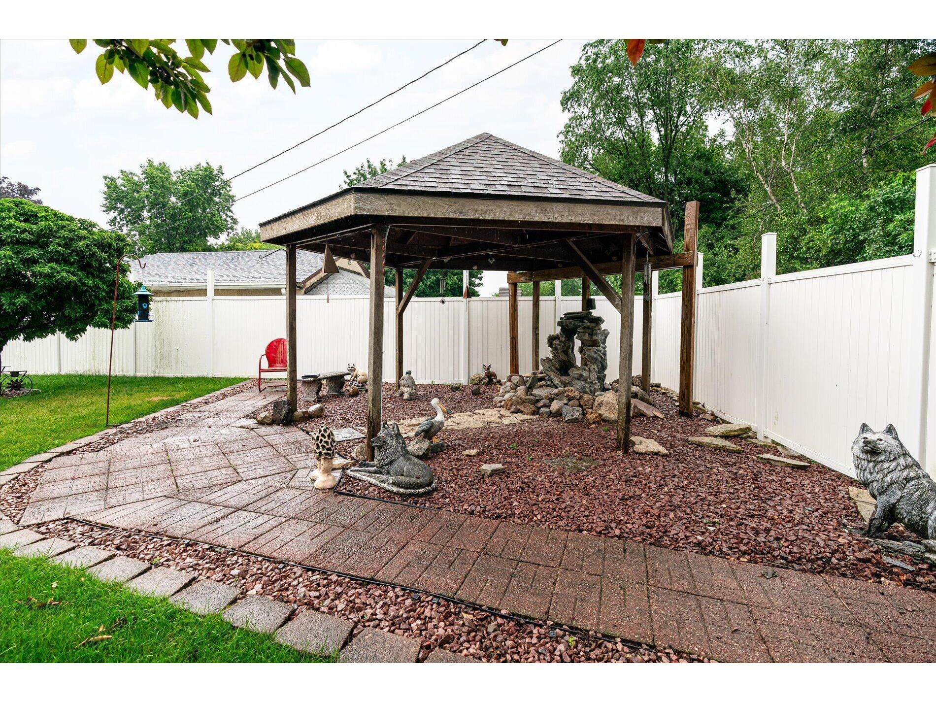 1003 Elm La Crescent MN 55947 1966863 image10