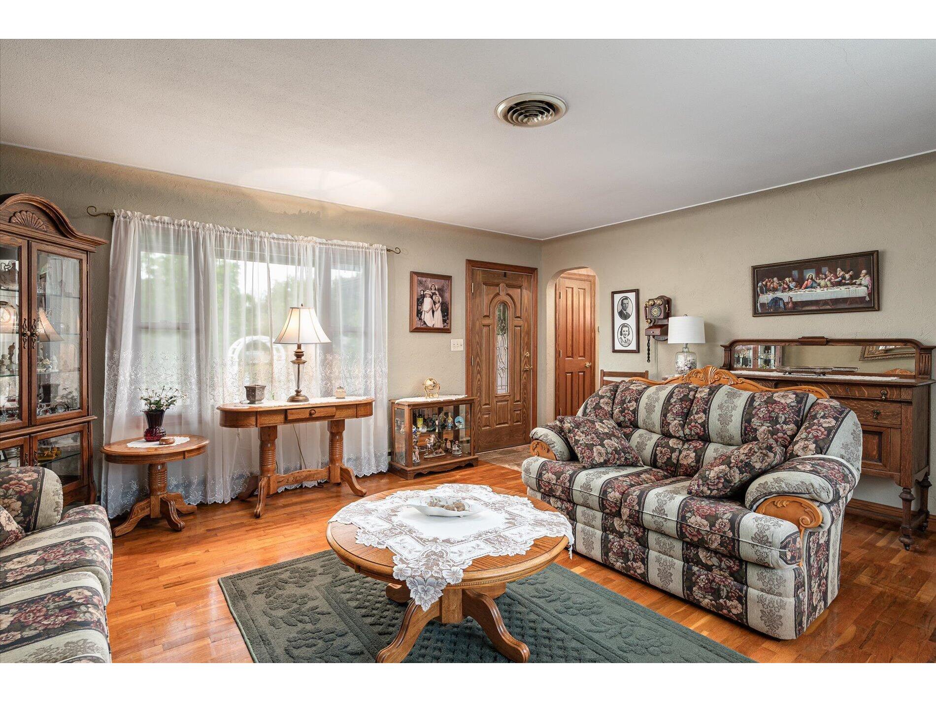 1003 Elm La Crescent MN 55947 1966863 image19