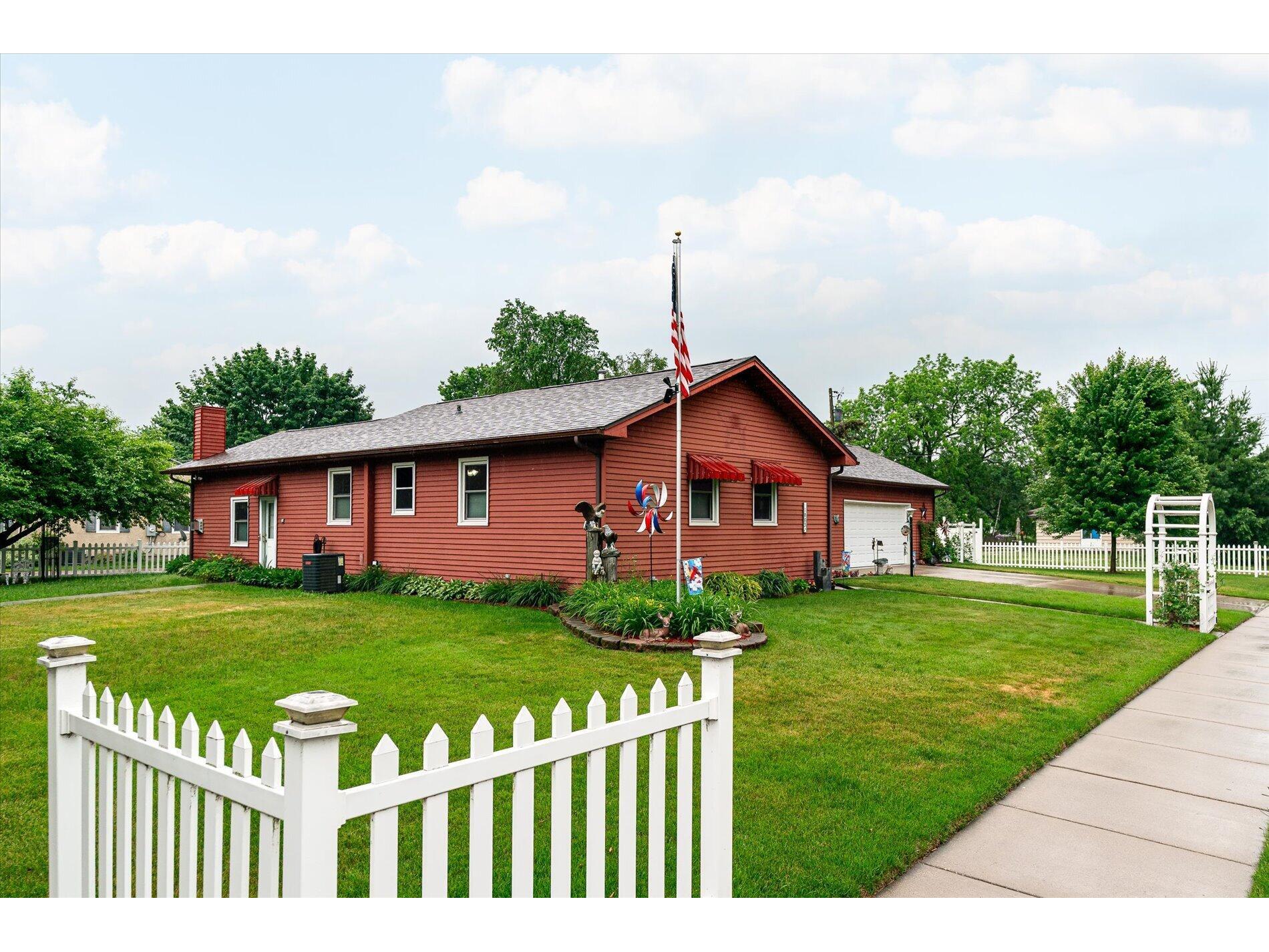 1003 Elm La Crescent MN 55947 1966863 image20