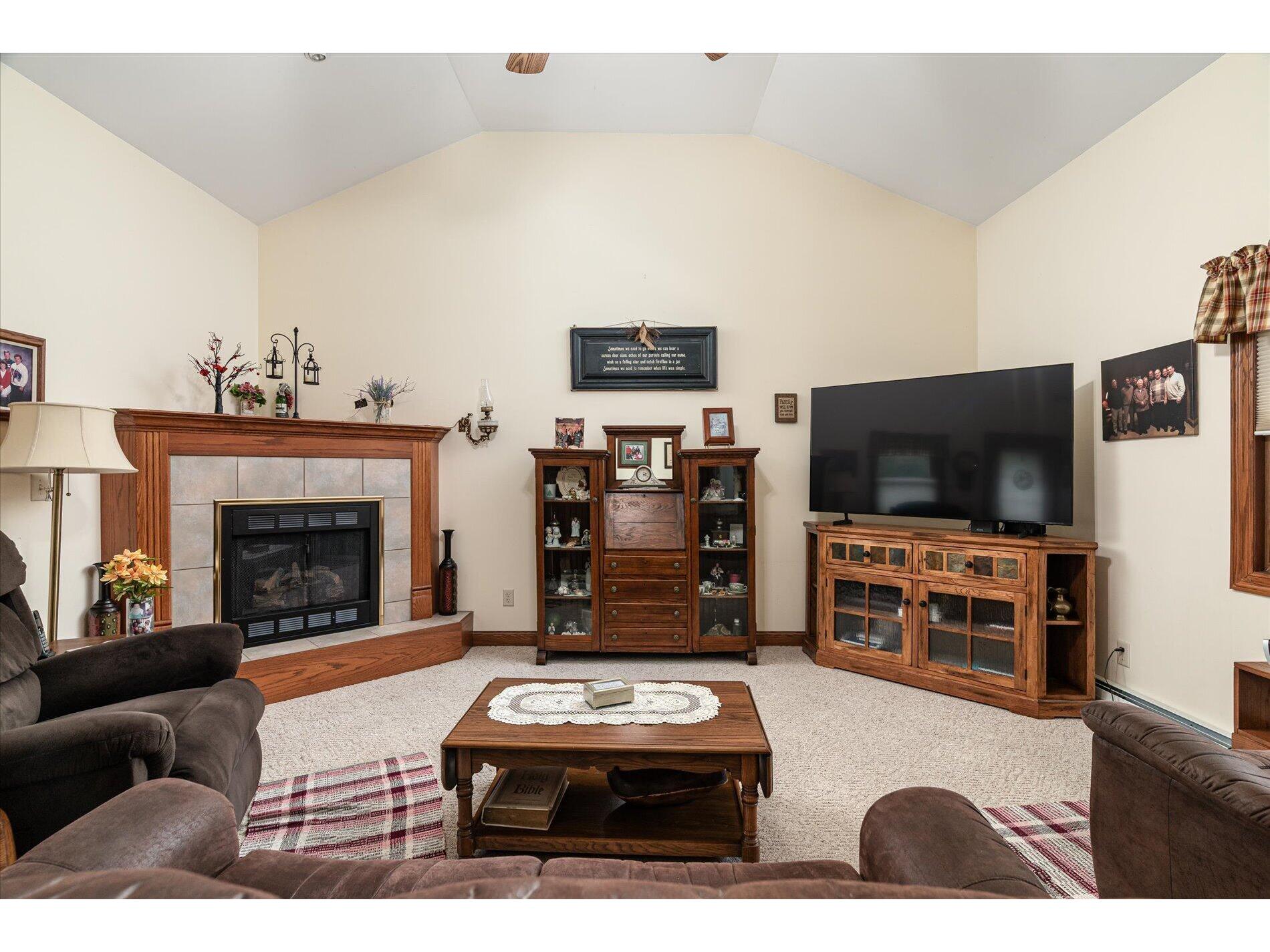 1003 Elm La Crescent MN 55947 1966863 image4