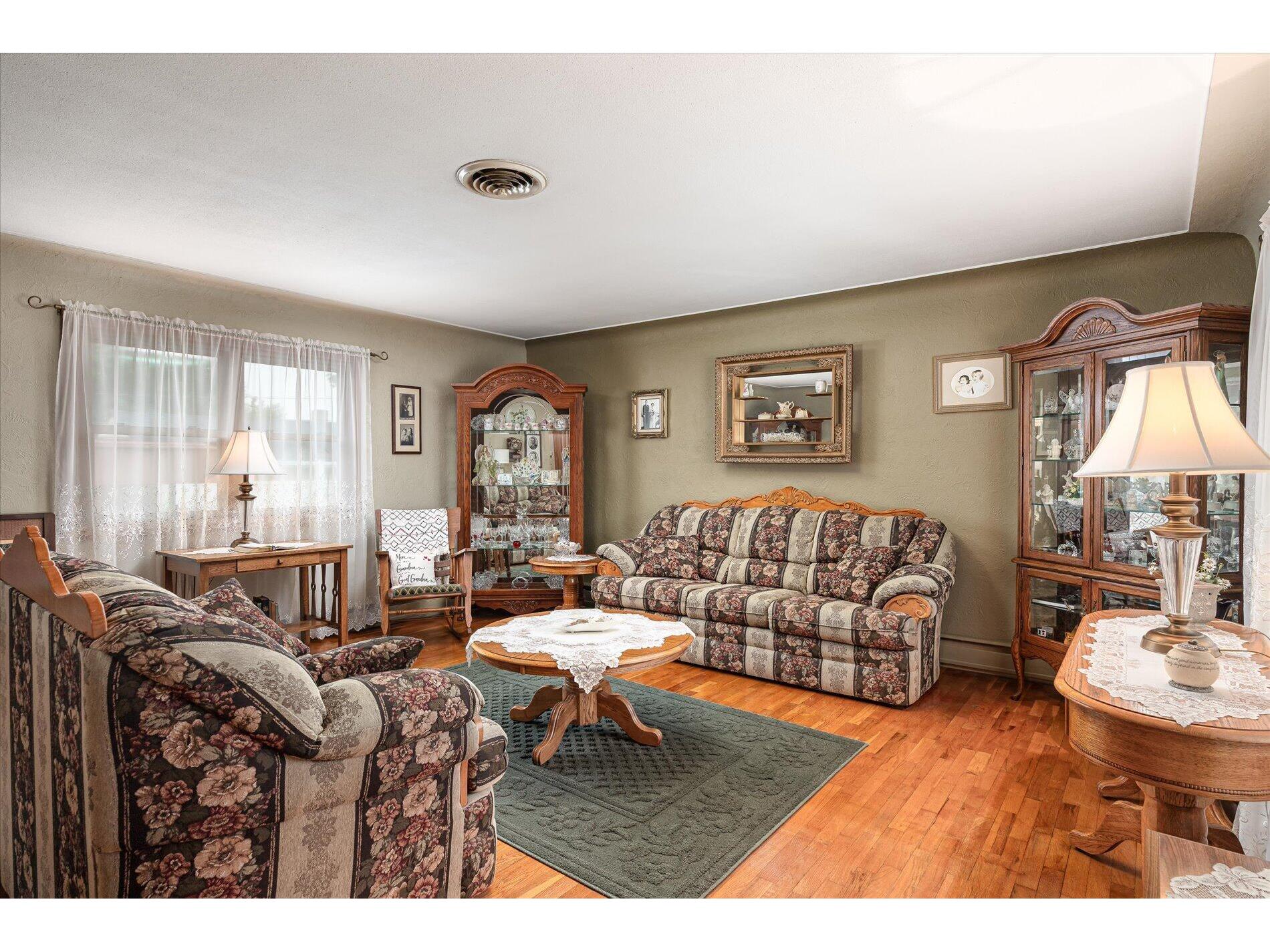 1003 Elm La Crescent MN 55947 1966863 image5
