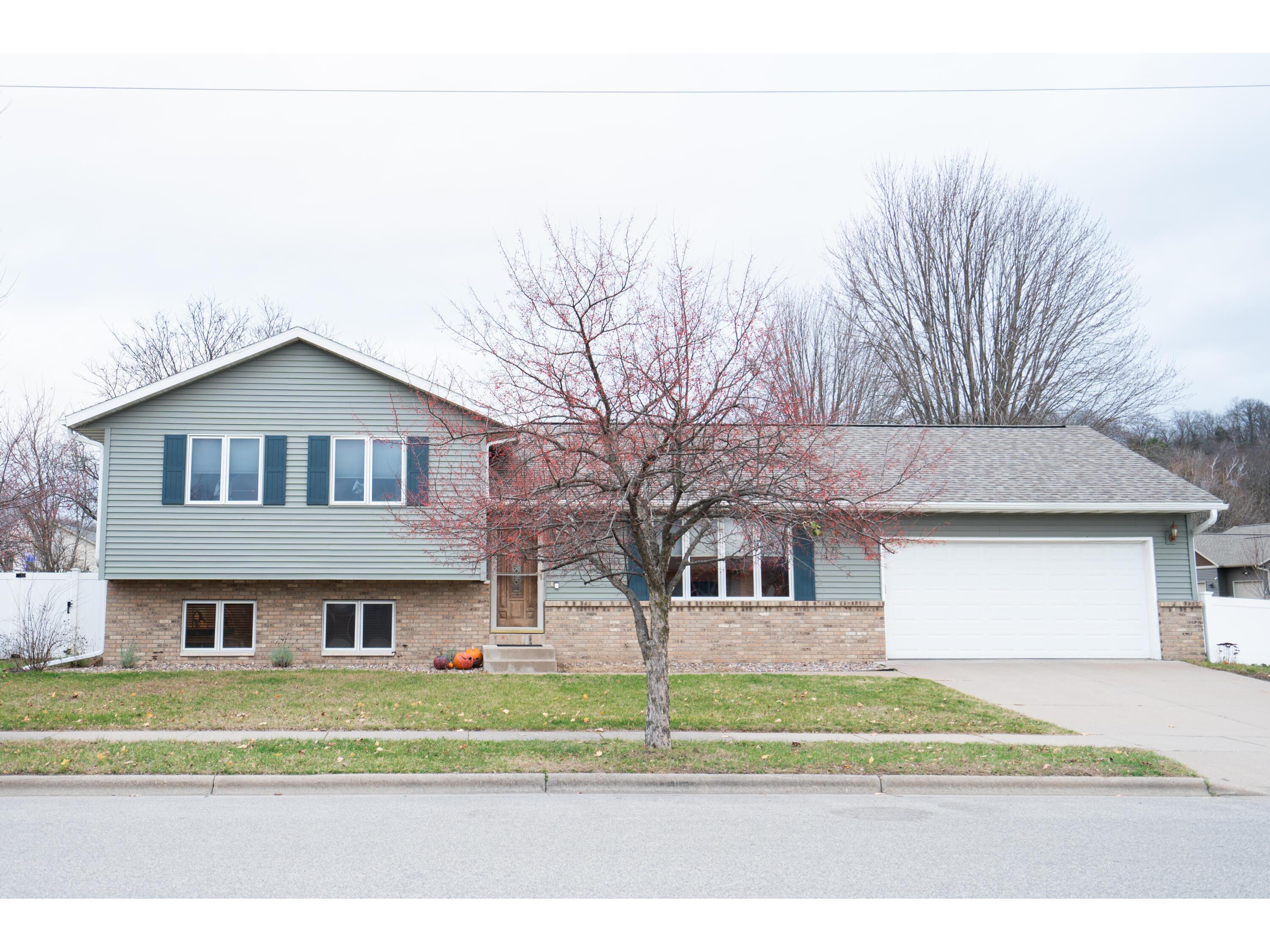 1007 2nd Holmen WI 54636 1900205 image1