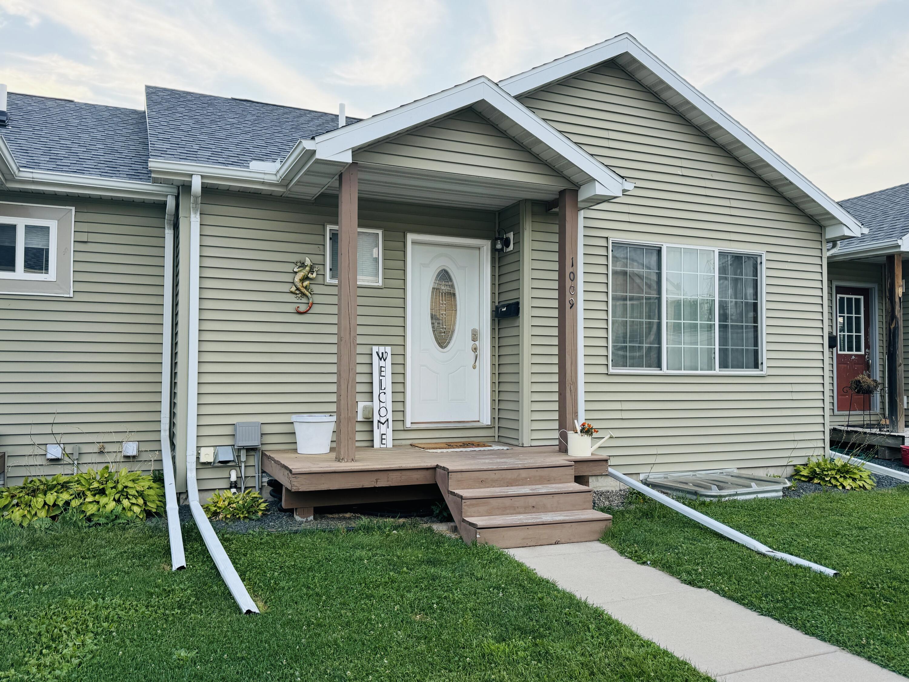 1009 4th, Winona, MN, 55987 MLS 1886032 Edina Realty