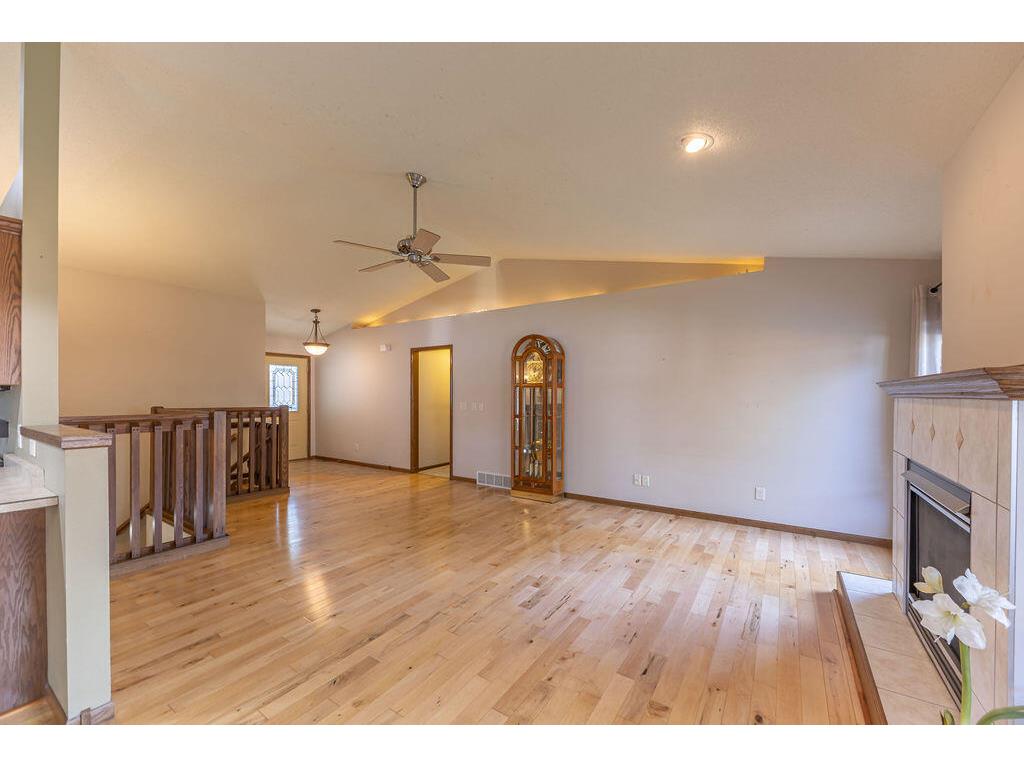 1009 Windhill Onalaska WI 54650 1959386 image19