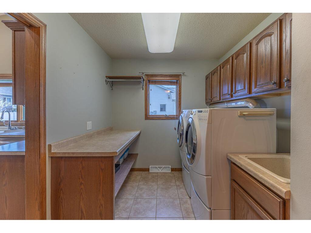 1009 Windhill Onalaska WI 54650 1959386 image24