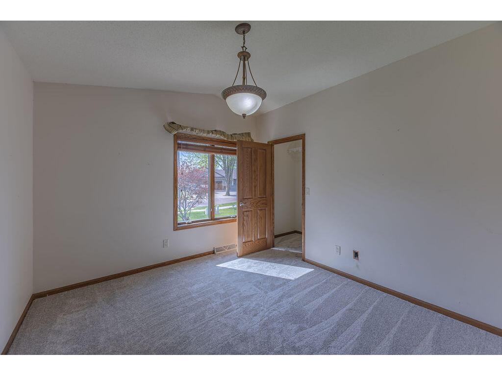 1009 Windhill Onalaska WI 54650 1959386 image31