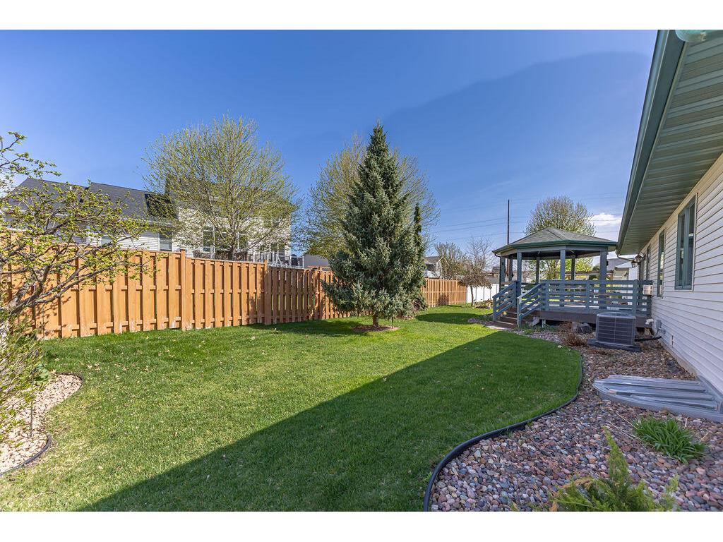 1009 Windhill Onalaska WI 54650 1959386 image50