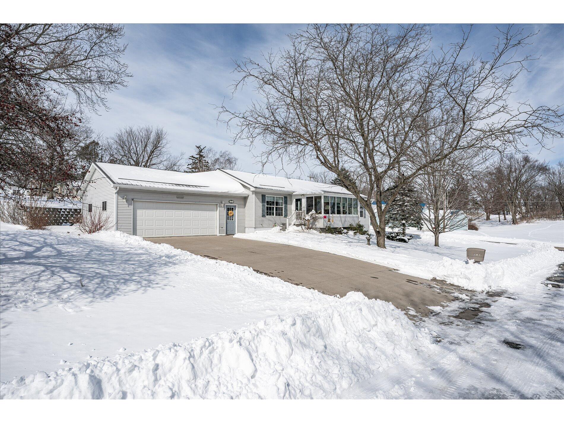 101 Masrud Westby WI 54667 1954375 image1