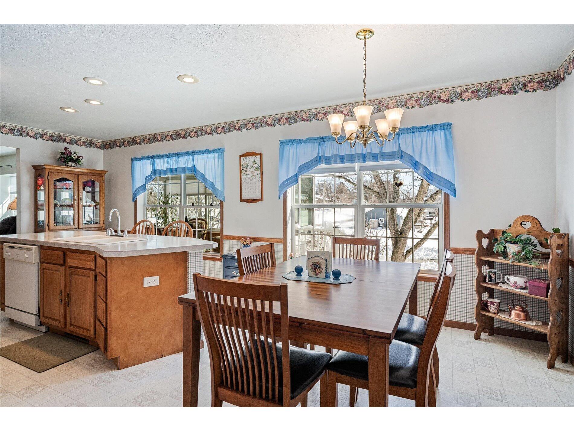 101 Masrud Westby WI 54667 1954375 image3