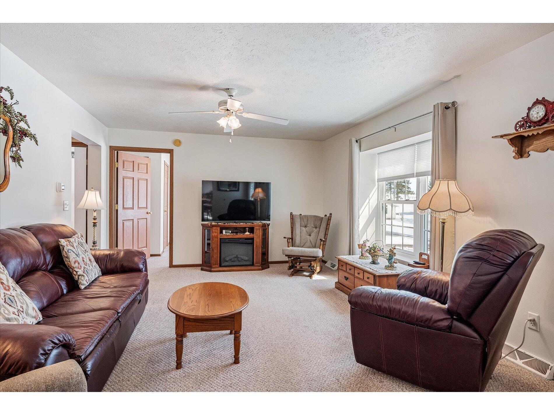 101 Masrud Westby WI 54667 1954375 image7