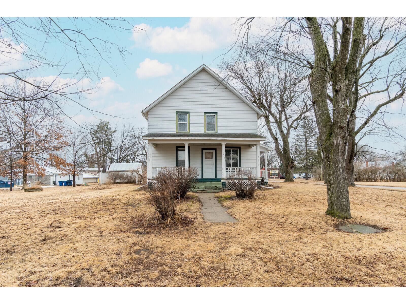 101 Oak Rockland WI 54653 1908111 image1