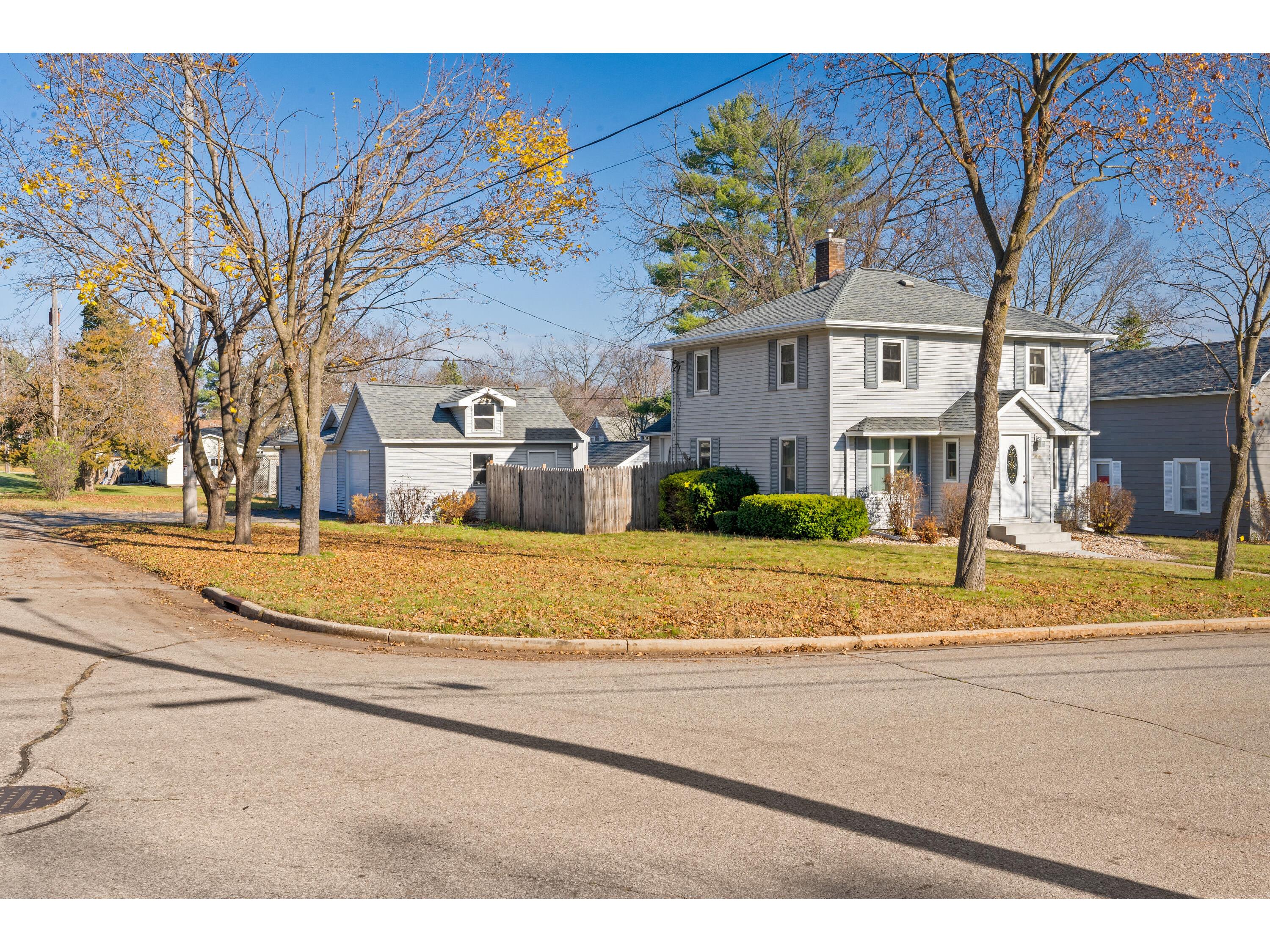 1016 W Main Sparta WI 54656 1899838 image1