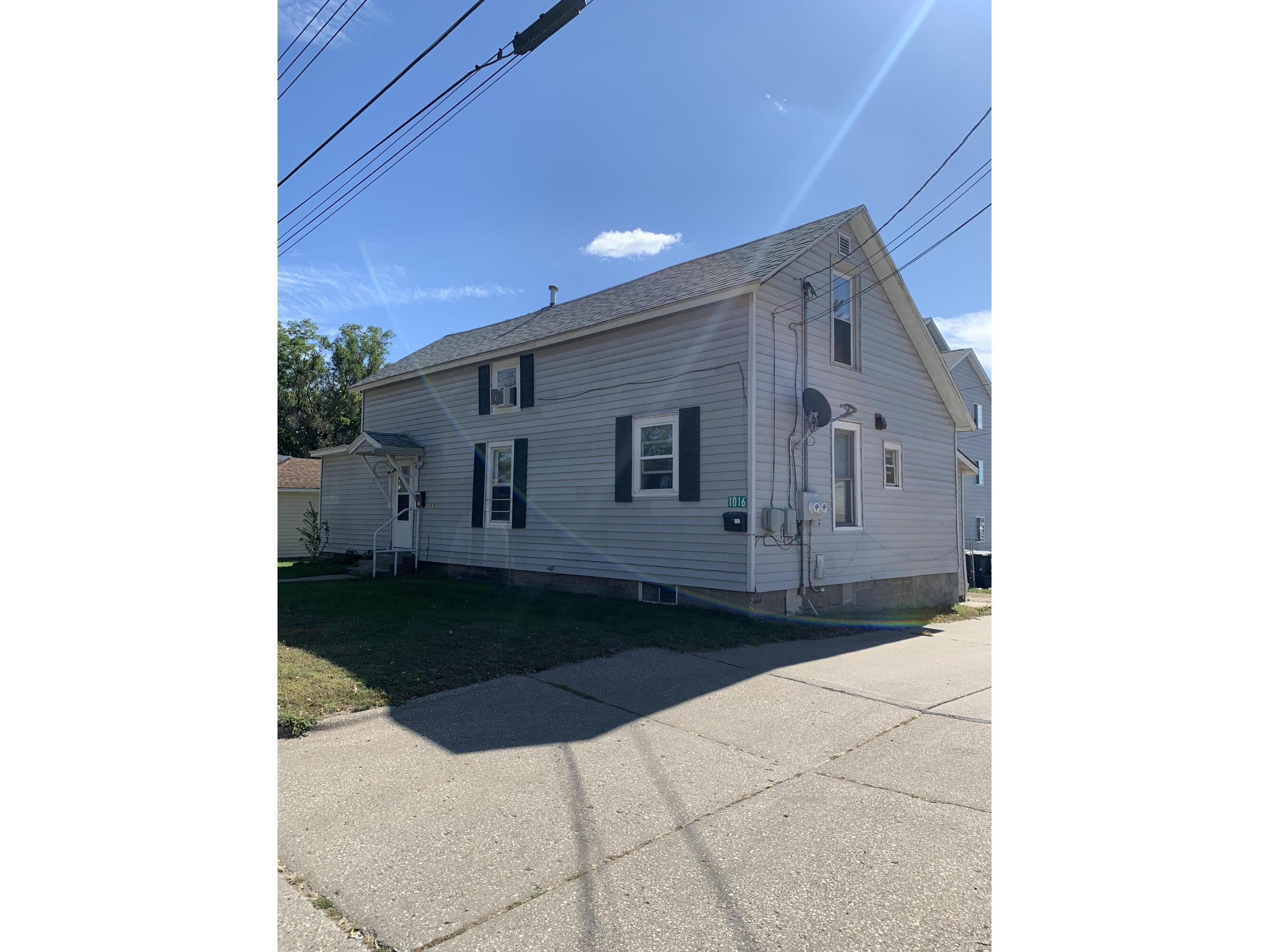 1016 Zeisler La Crosse WI 54601 1903331 image1