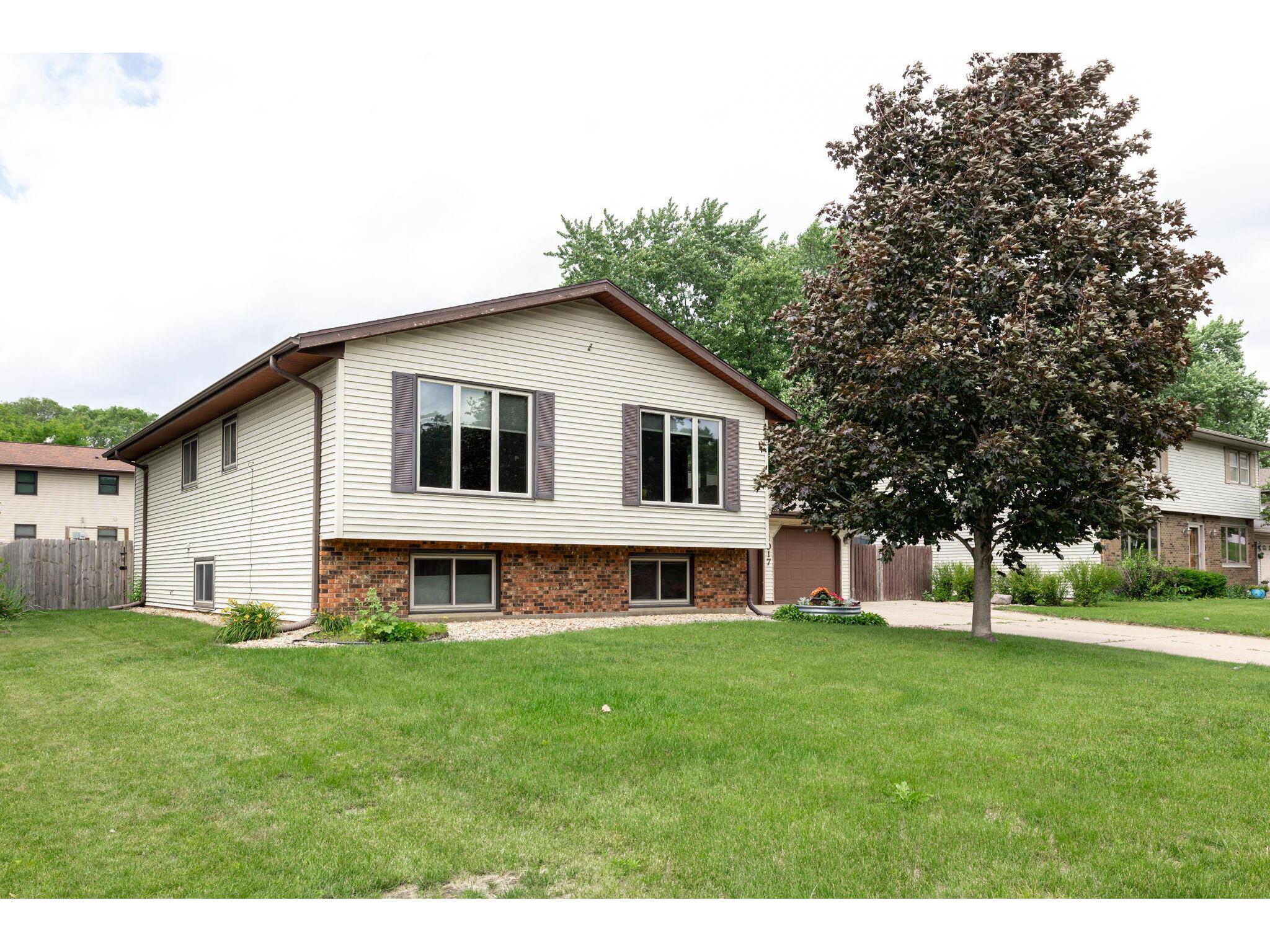 1017 Parkridge Onalaska WI 54650 1880553 image1