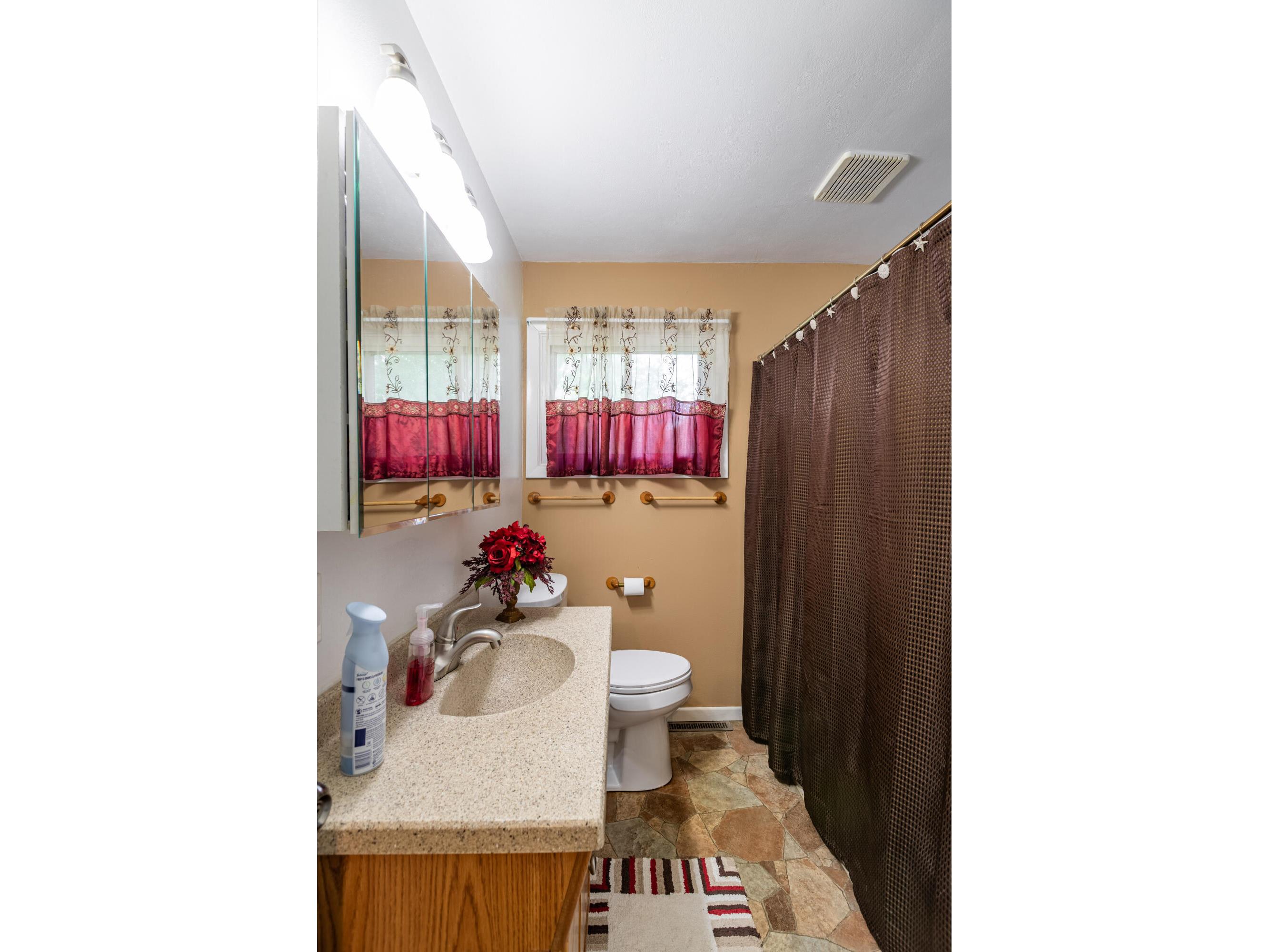 1018 28th La Crosse WI 54601 1968056 image15