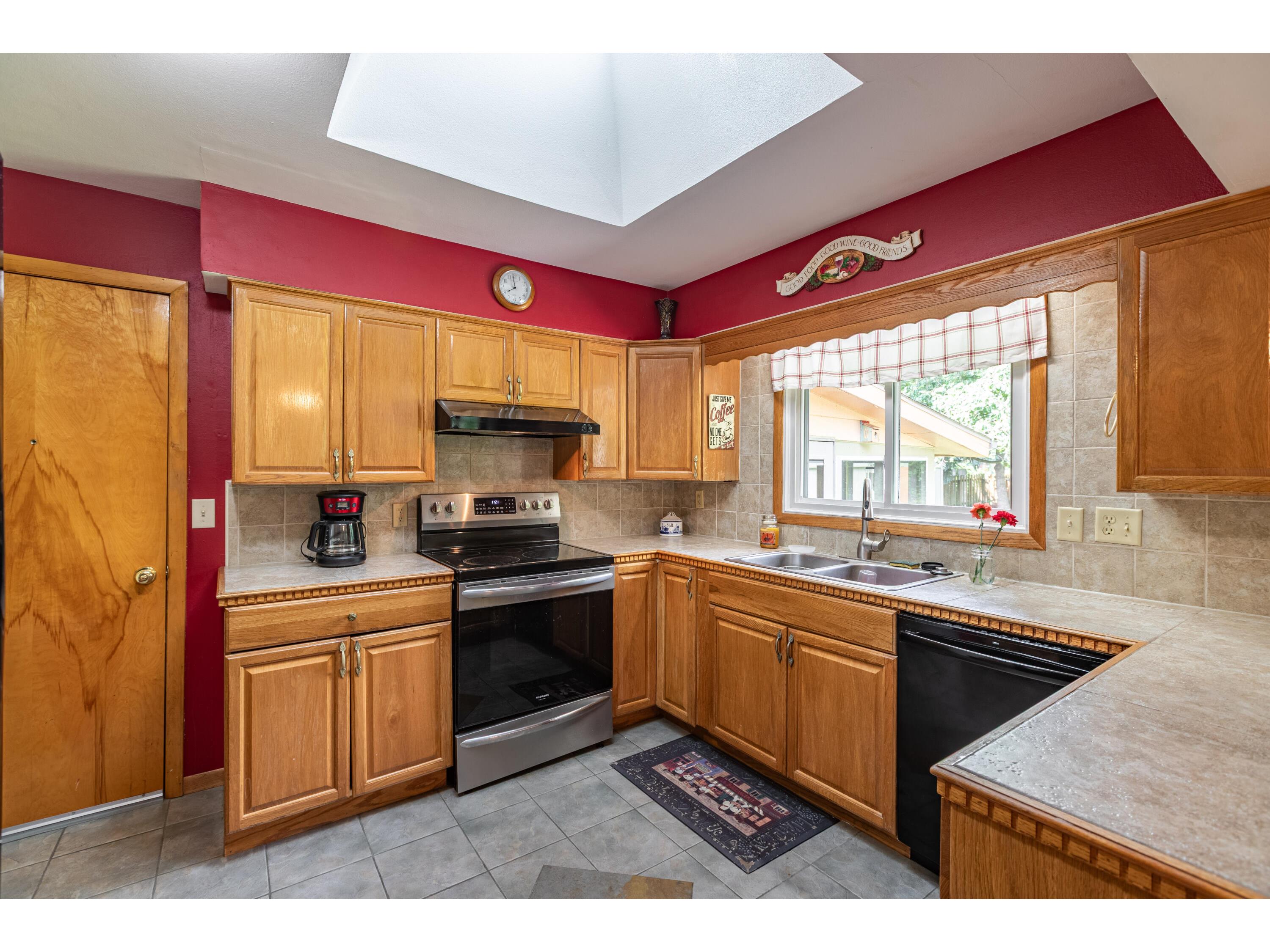 1018 28th La Crosse WI 54601 1968056 image8