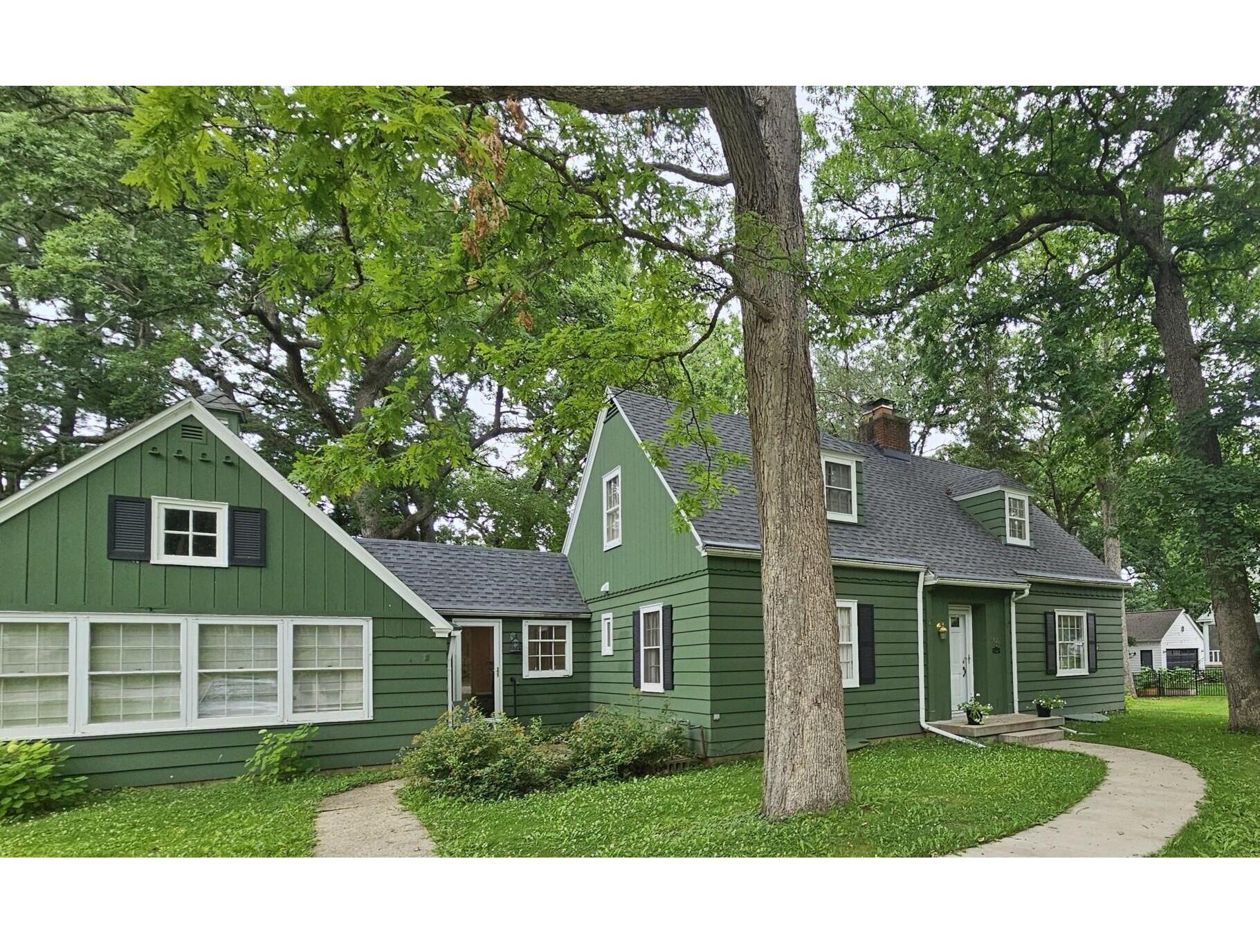 102 E McKinley Stoughton WI 53589 1936708 image1