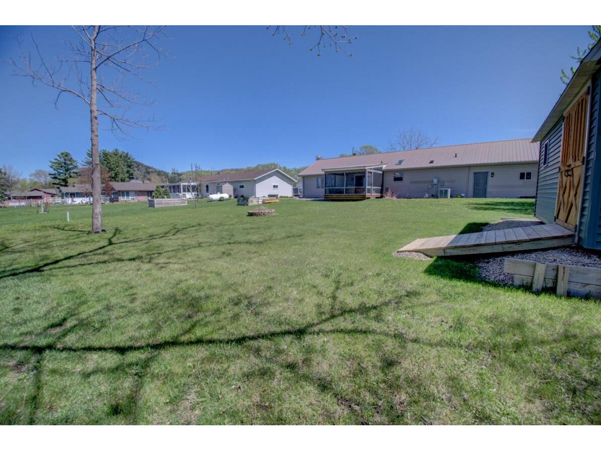 102 N Pearl Stoddard WI 54658 1959881 image24